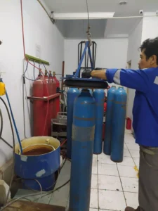 proses hydrotest tabung oksigen cascade