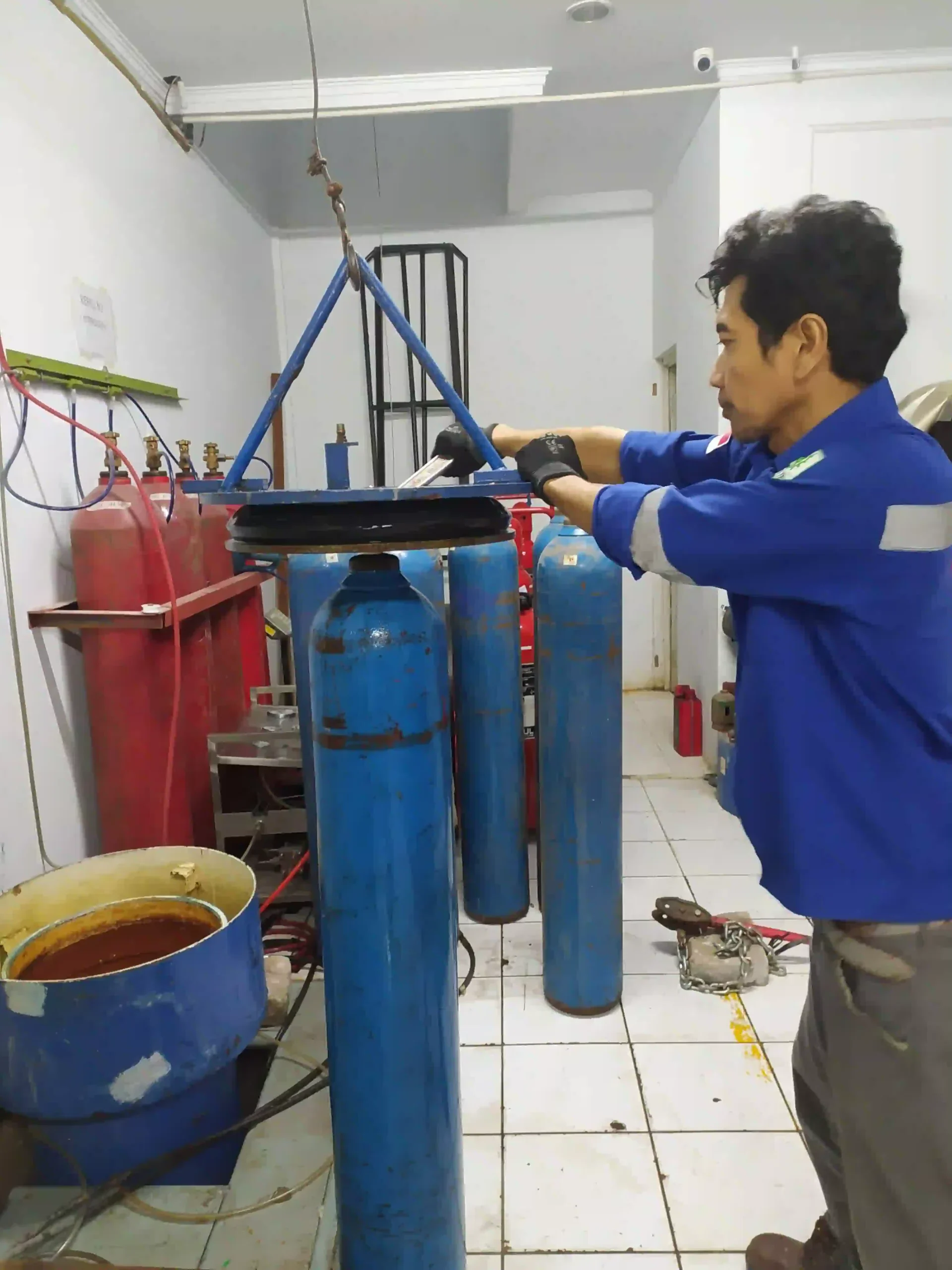 proses hydrotest tabung oksigen cascade