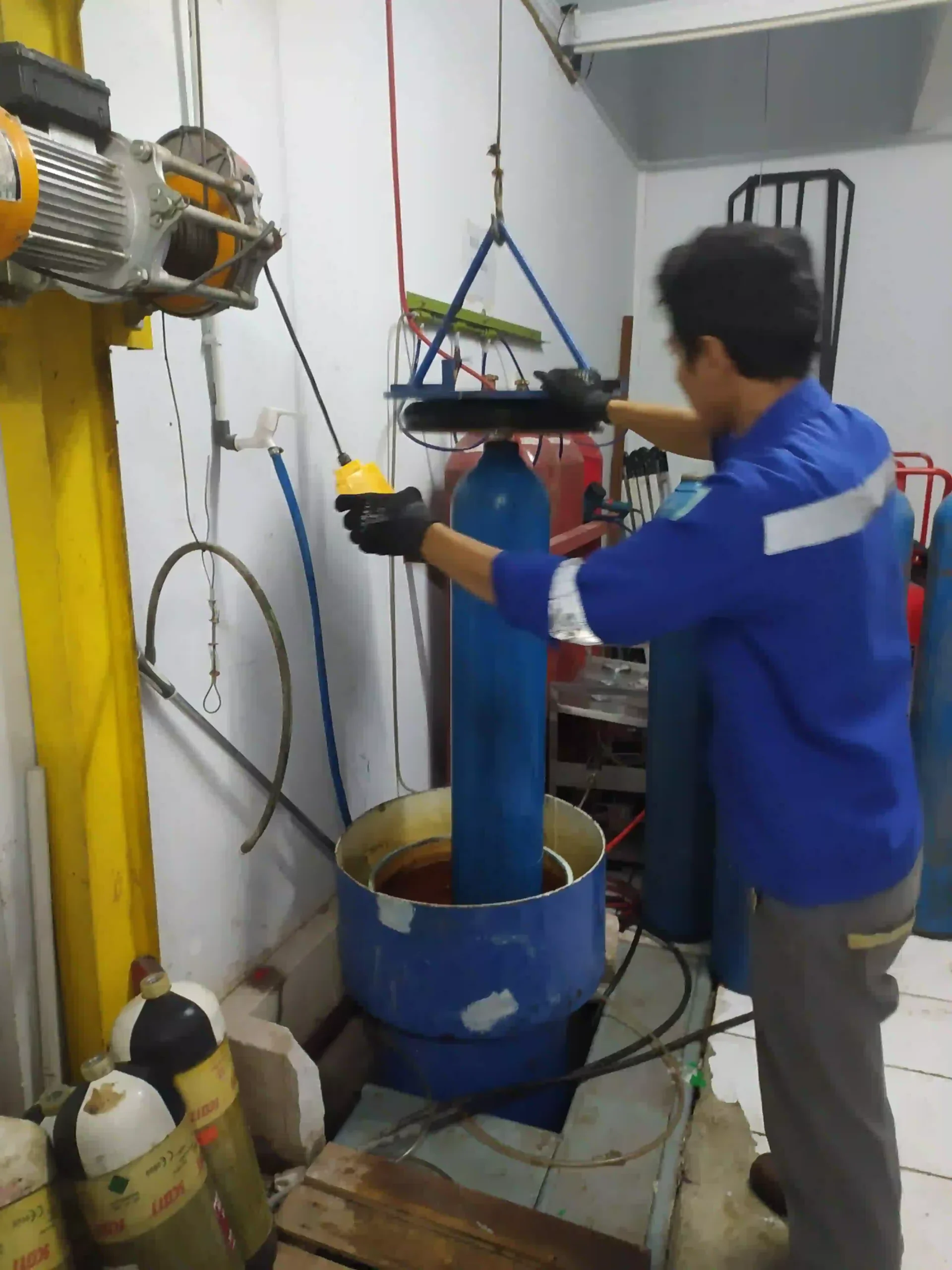 proses hydrotest tabung oksigen cascade
