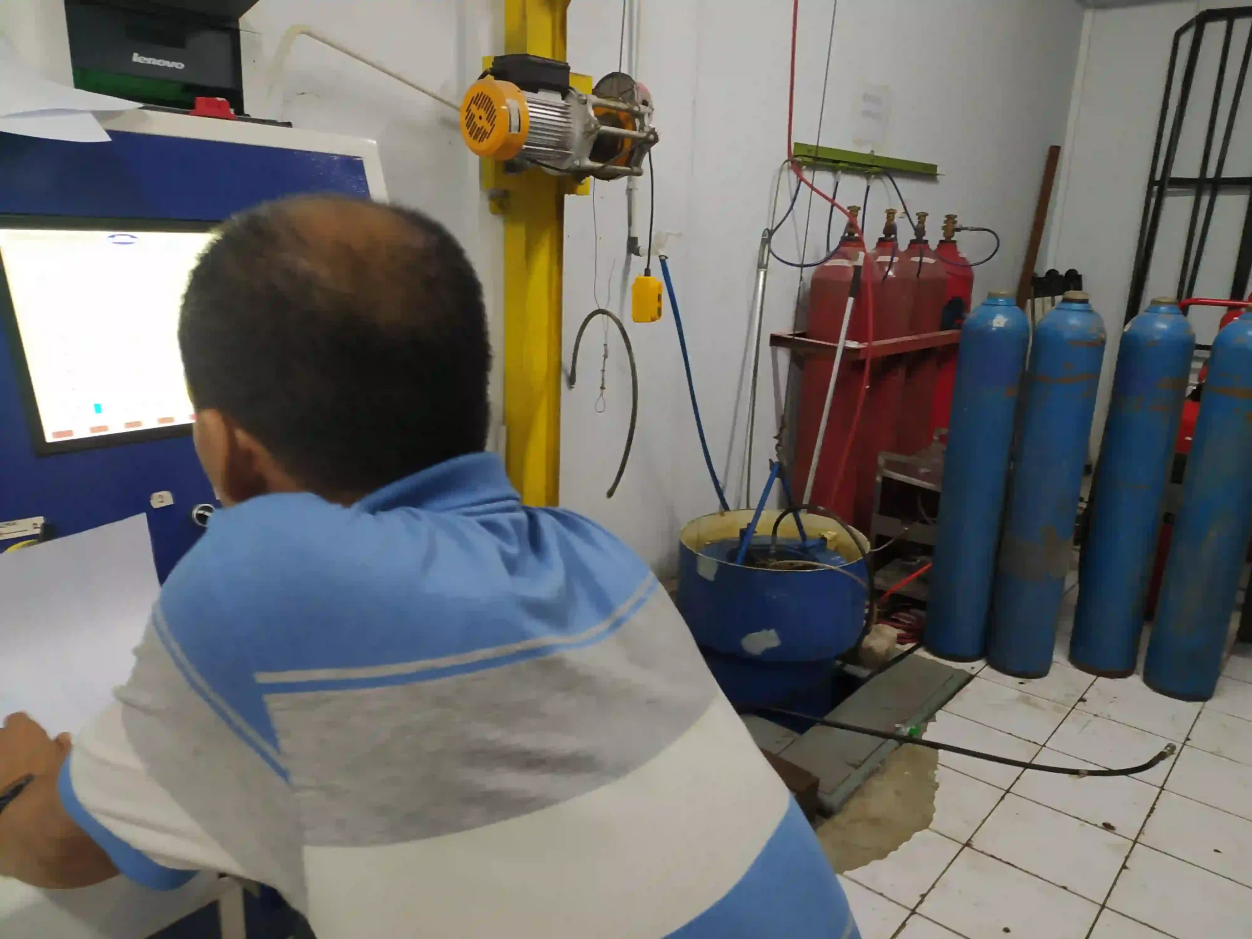 proses hydrotest tabung oksigen cascade