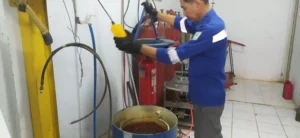 proses hydrotest tabung apar servvo 6 kg