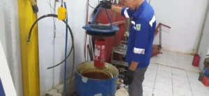 proses hydrotest tabung apar servvo 6 kg