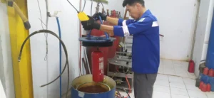 proses hydrotest tabung apar servvo 6 kg