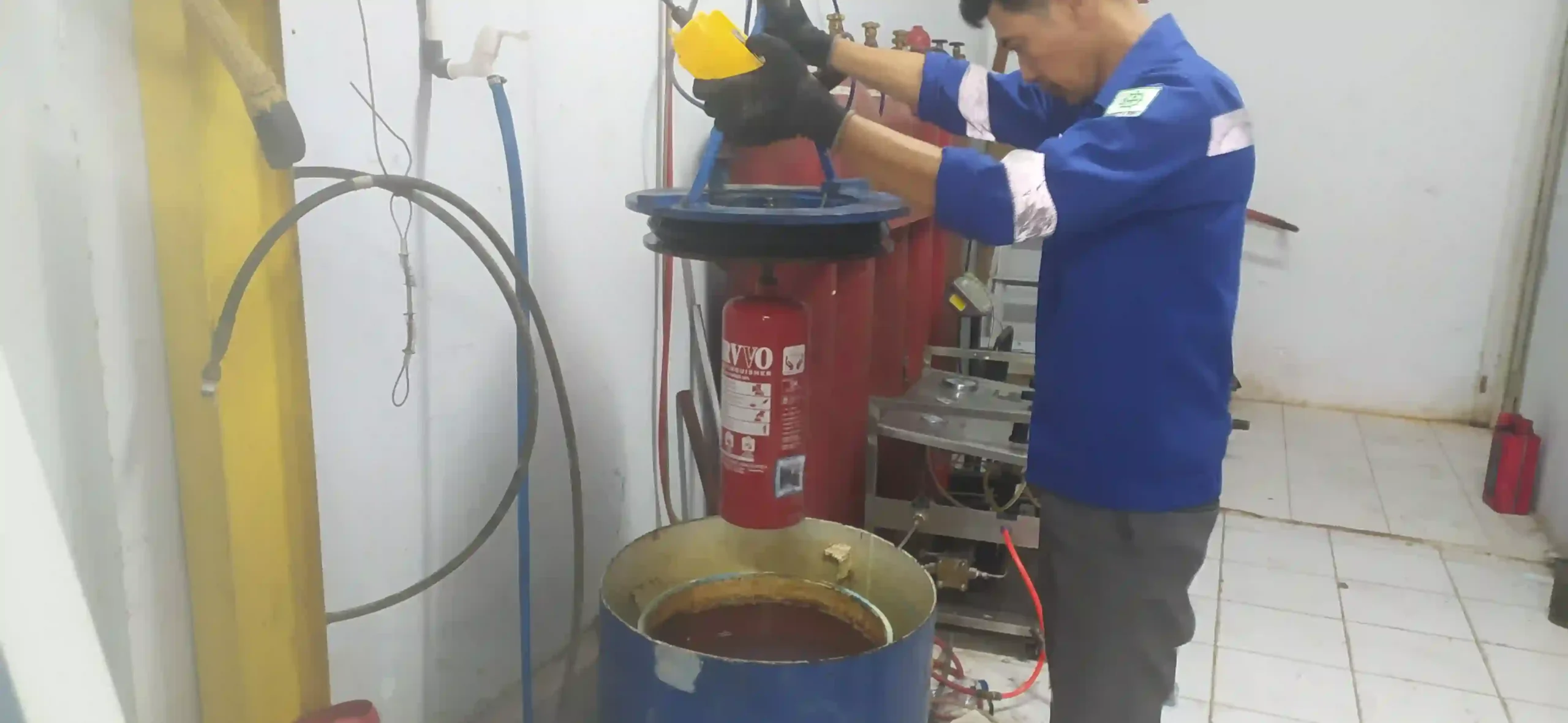 proses hydrotest tabung apar servvo 6 kg